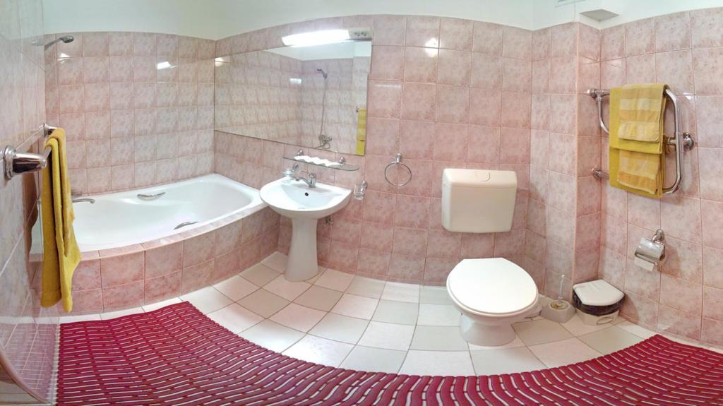 Motel Brencis Iecava الغرفة الصورة